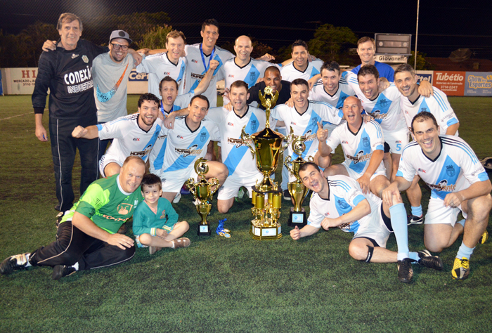 Coroas Mirim C - atual campeão da categoria veterano. 