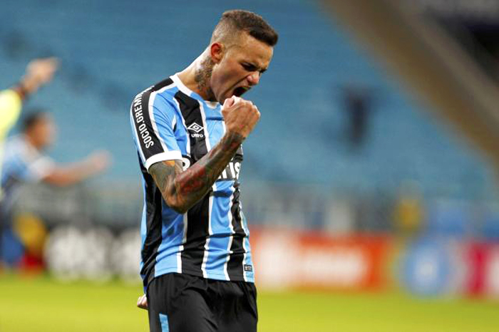 Luan marcou aos 48 minutos e garantiu a vitória do Grêmio e a vice-liderança no Brasileirão. Foto: Lucas Uebel/Divulgação Grêmio. 