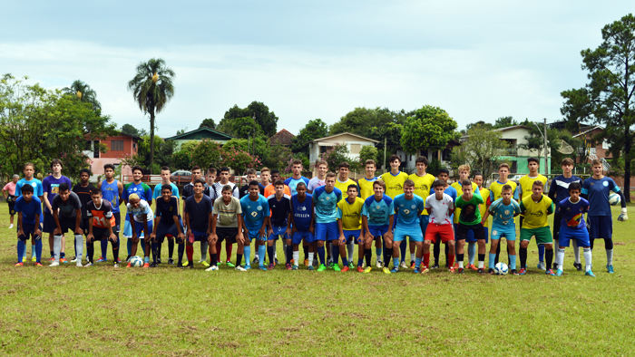 Lajeadense/ALE encara a I Copa Frederiquense de Futebol Infantil com dois times do juvenil e outro do infantil.