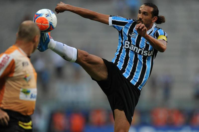 Barcos anotou o gol da vitória do Grêmio diante do até então invicto Veranópolis. Foto: Luís Henrique Benfica. 