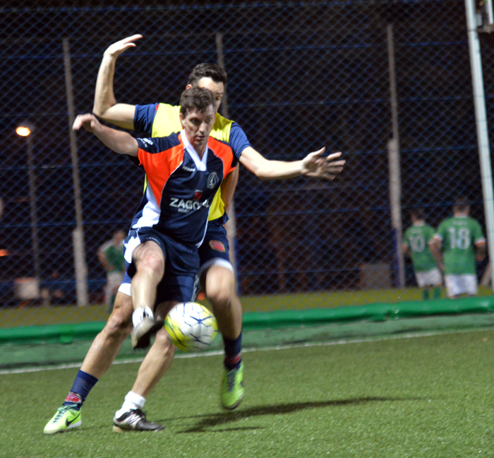 Jogador Boneco, do Galera, marcou os três gols de seu time, no empate contra o Pampero Football Club. 