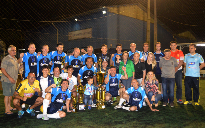 Equipe do Galera/Roque Tratores vai em busca do tricampeonato consecutivo na categoria master, para ficar de posse definitiva do troféu rotativo. Foto: José Roberto Gasparotto. 