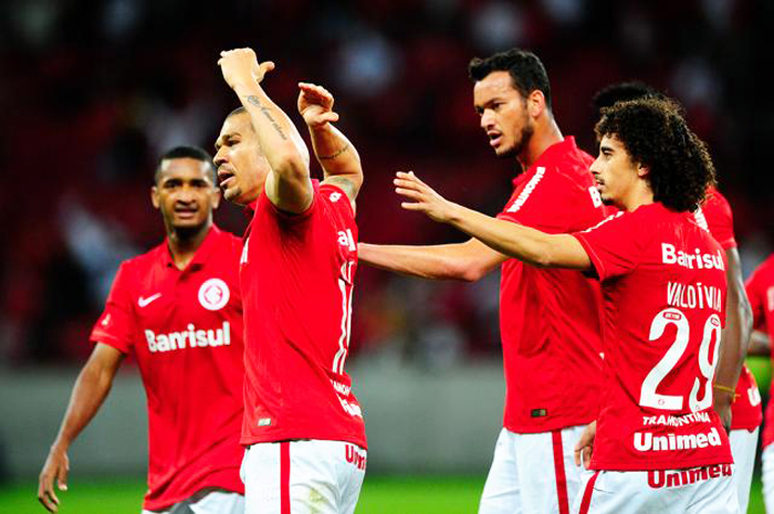 Nilton marcou o gol da vitória do Inter contra o Palmeiras. Na etapa final acabou expulso. Foto: Félix Zucco/Agência RBS. 