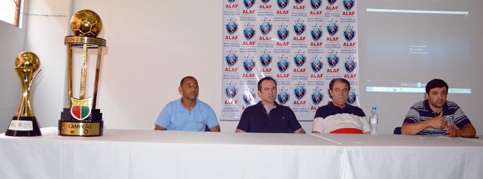 Paulo Tóri, titular da Secretaria da Juventude, Esportes e Lazer de Lajeado (Sejel); André Eckhardt, presidente da Alaf; Walter dos Reis, o "Nena", representando a Federação Gaúcha de Futebol de Salão (FGFS) e Alex Favaretto, diretor de futsal da Alaf, no anúncio oficial da participação da Alaf na Liga Nacional. 