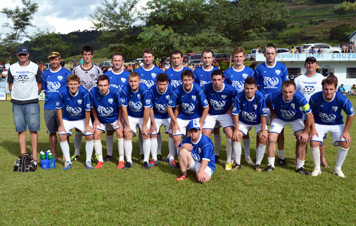 EC Cruzeiro, de Nova Santa Cruz, lidera a categoria titulares com cinco pontos, um a mais que o segundo colocado. Foto: Rafael Simonis. 