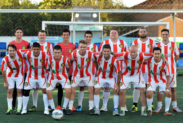 Equipe do Sobras venceu o Copeiros FC e torce para que o Debilitados não vença o time do América.