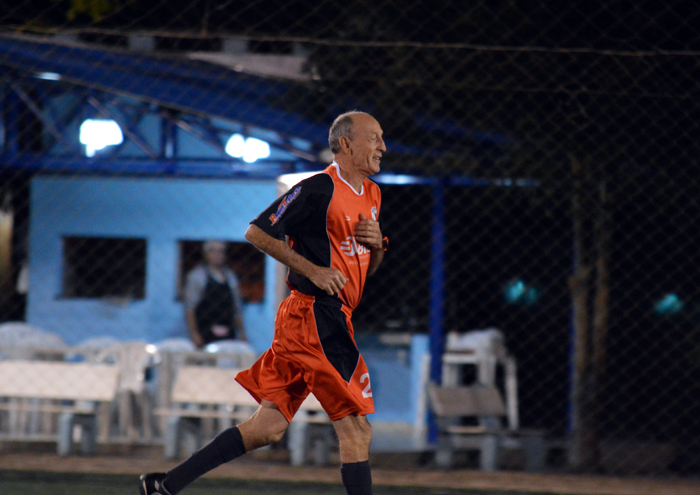 Roque Bala anotou um dos gols do Galera/Roque Tratores na goleada de seu time contra o Tabajara.