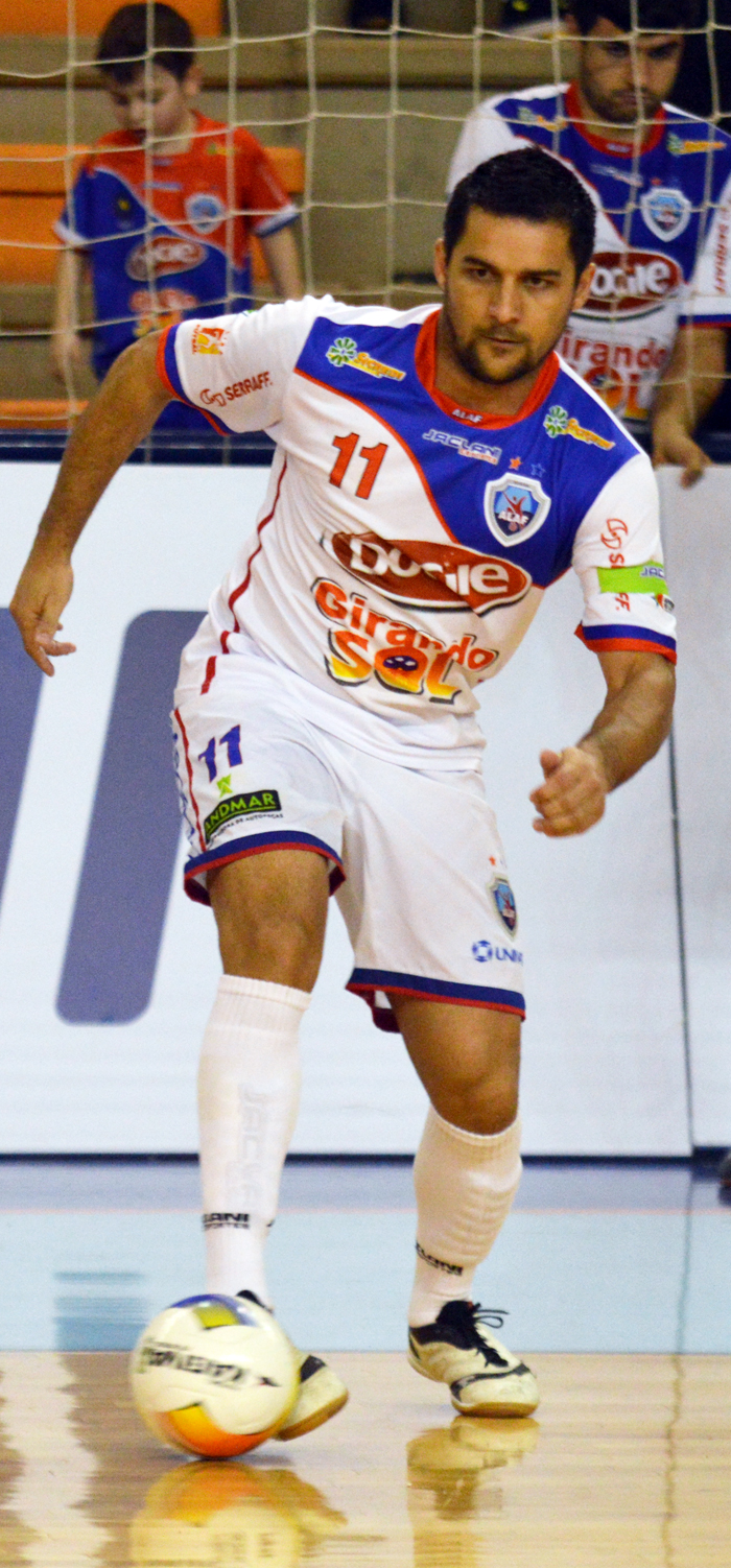 Capião Marcelo Gibinha anotou um dos gols da Alaf na vitória contra o Bento Futsal.