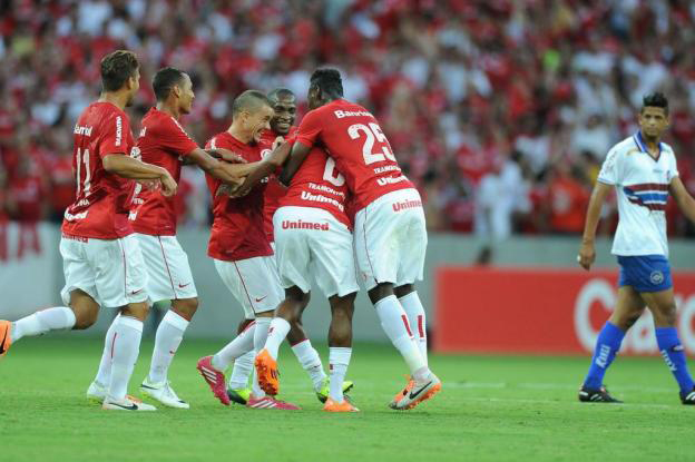 Depois de 15 meses sem atuar no Beira-Rio Inter venceo Caxias com dois gols de fabrício e outros dois de He-Man. Hoto: Diogo Salaberry/Agência RBS. 