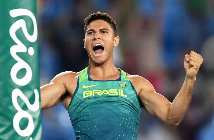 Tiago da Silva conquistou medalha de ouro no salto com vara. Foto: Getty Images. 