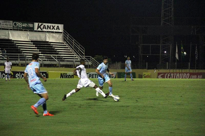 Mais uma vez o Lajeadense deixa escapar a chance de avançar para a segunda fase da Copa do Brasil, perdendo a vaga para o Bragantino. Foto: Edinho Nicolau/Assessoria Bragantino. 