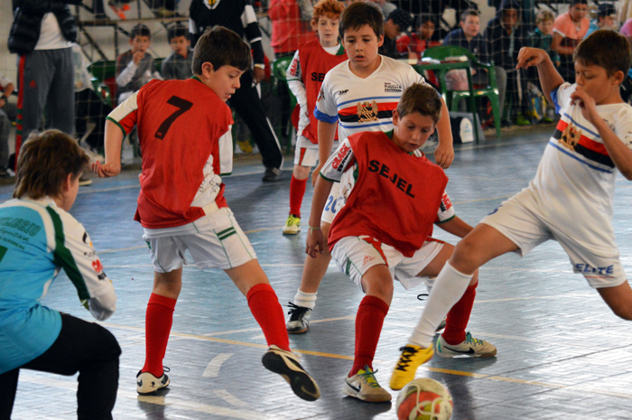 Duelos de poucas goleadas na última rodada do Campeonato Piá de Futsal. 