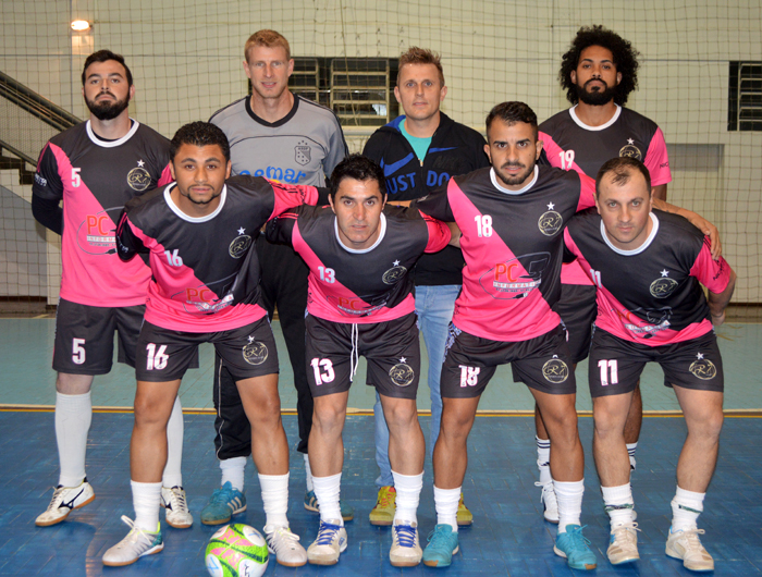 Equipe do R7/Galera tenta sua primeira vitória no campeonato na última rodada da 1ª fase, no duelo contra o time do Tapa Na Galinha/Coringa