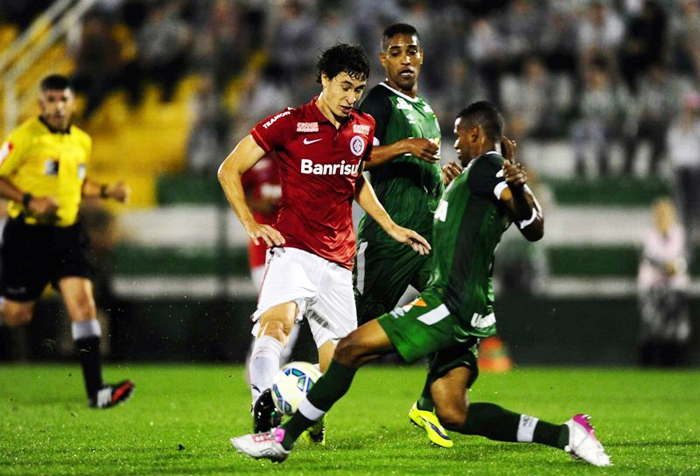 Rodrigo Dourado teve boa participação diante do organizado time da chapecoense. Foto: Ricardo Duarte/Inter/Divulgação. 