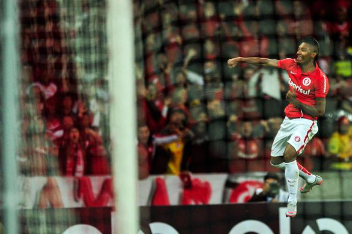 Vitinho marcou o primeiro gol do Inter contra o Ituano na vitória por 2 a 0. Foto: Félix Zucco/Agência RBS. 