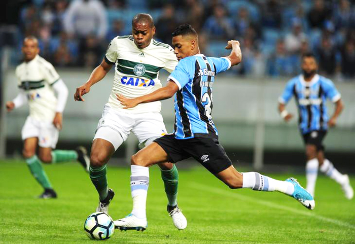 Pedro Rocha abriu o placar para o Grêmio. O primeiro gol seu no Brasileirão. Foto: Félix Zucco/Agência RBS 