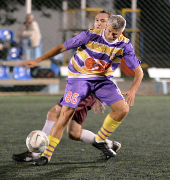 El Loco, no duelo contra Barata, na última temporada, pela categoria master. 