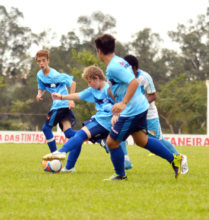 Escolinha do Sete amplia o trabalho e aposta na categoria feminina e nos pequenos atletas nascidos entre os anos de 2012 a 2013