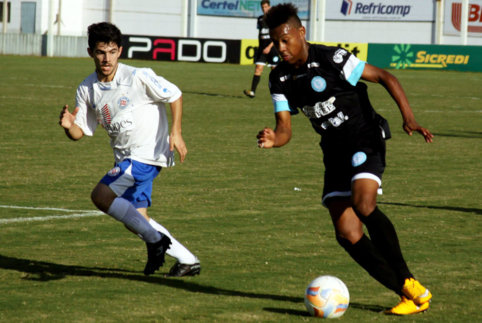 Quaresma anotou um dos gols, na goleada diante do Gramadense. Foto: Elton de Andrade. 