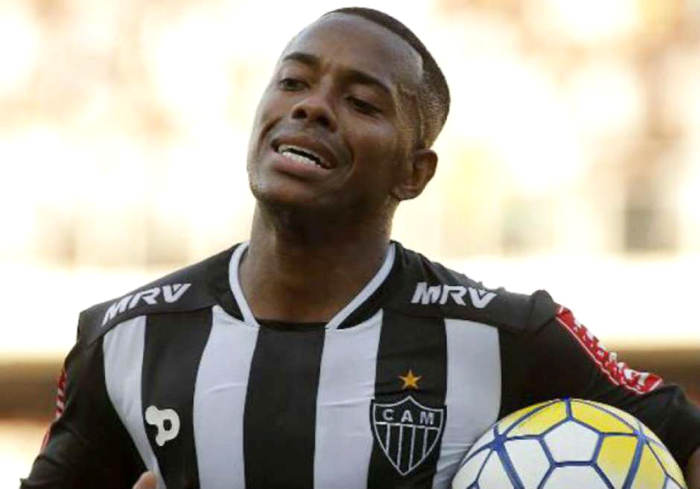 Robinho marcou o gol do Galo no finalzinho da partida. Foto: Lance. 